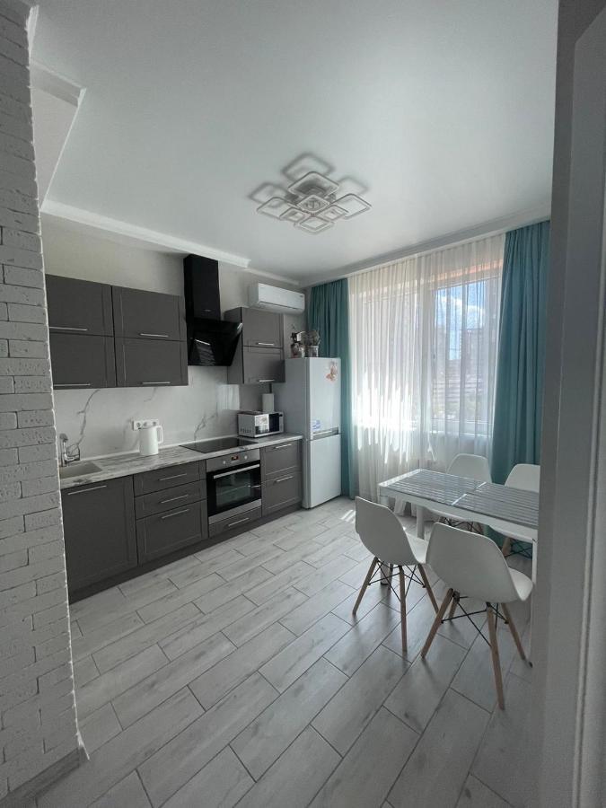 Nika Apartment Odessa Exterior foto